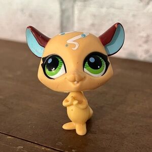 Littlest Pet Shop LPS # 3003 Yellow Brown Icing Swirl‎ Chipmunk Green Eyes